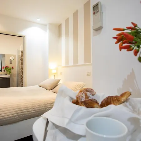 Romanticasa Navona 3* روما